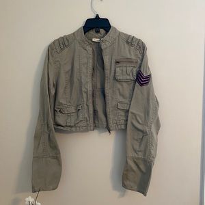 Cropped army jacket